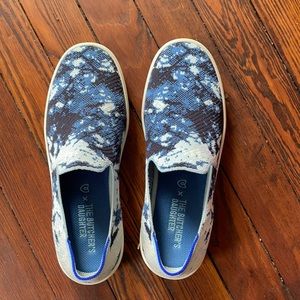 Rothy’s x The Butcher’s Daughter Indigo Sneakers